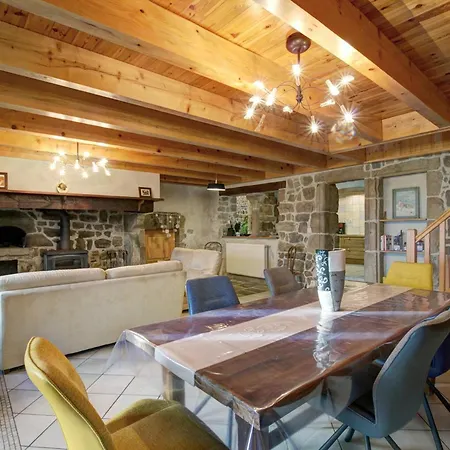 Confortable Avec Jardin, Cheminee, Et Wifi A - Fr-1-496-11 Holiday home Montarcher